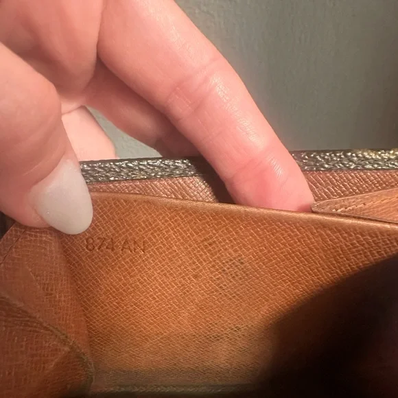 Louis Vuitton Vintage Monogram Coated Canvas Elise Compact Wallet - Picture 12 of 13